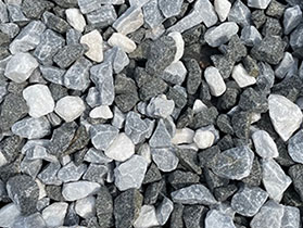 Black Ice Chippings 14 - 20mm